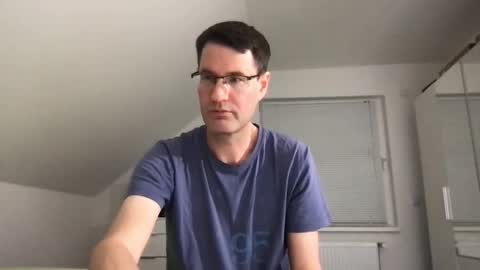 Snapshot of zzz123_cam chatting on 11/07/25, 10:32 zzz123_cam online show from 11/07/25, 10:32