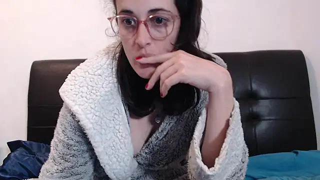 Lunaabbey online show from 01/15/25, 07:23