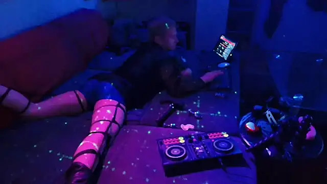 davidgntxxxxx online show from 02/14/26, 07:10