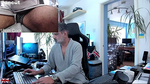 OnlineBossUK online show from 11/02/25, 11:23