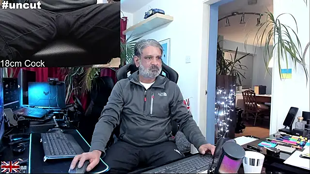 OnlineBossUK online show from 11/17/25, 10:59