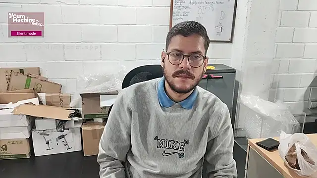 AndyHepburn online show from 10/10/25, 01:32