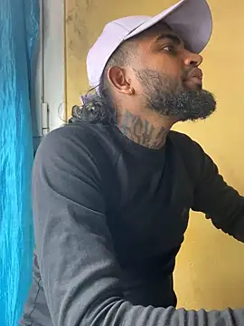 Snapshot of IviedWaster chatting on 02/13/25, 12:46 IviedWaster online show from 02/13/25, 12:46