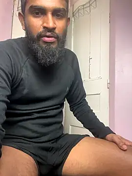 Snapshot of IviedWaster chatting on 12/16/25, 12:15 IviedWaster online show from 12/16/25, 12:15