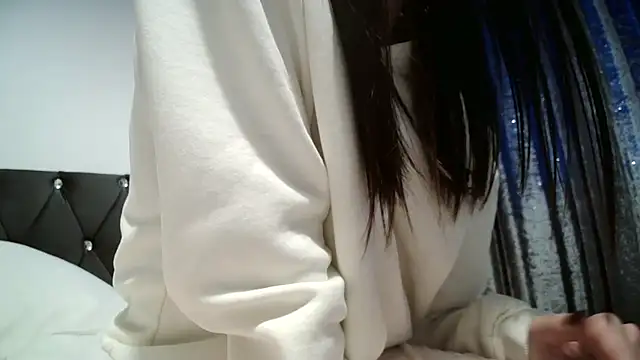 AaliyahLux online show from 11/30/25, 02:21