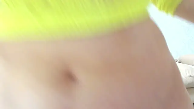 Snapshot of angelmommu chatting on 02/16/25, 03:05 angelmommu online show from 02/16/25, 03:05