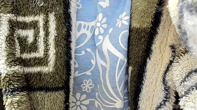 Snapshot of angelmommu chatting on 02/28/25, 03:48 angelmommu online show from 02/28/25, 03:48