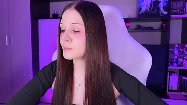 jasminevine online show from 11/28/25, 06:38