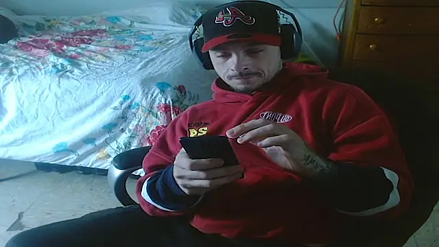 Snapshot of DADDY_KANE8--- chatting on 06/08/26, 07:03 DADDY KANE8--- online show from 06/08/26, 07:03