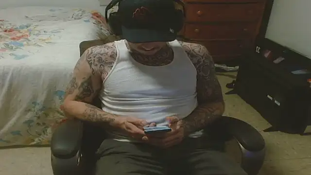 Snapshot of DADDY_KANE8--- chatting on 06/14/26, 02:24 DADDY KANE8--- online show from 06/14/26, 02:24