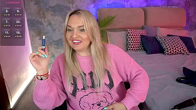 MissyMartinez online show from 03/18/25, 08:25