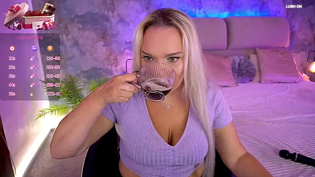 MissyMartinez online show from 09/26/25, 07:23