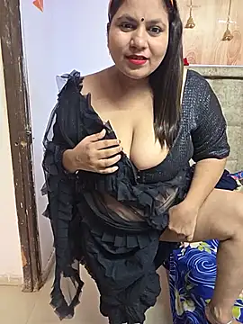 Snapshot of MOM-SUN-COUPLE chatting on 06/27/26, 09:03 MOM-SUN-COUPLE online show from 06/27/26, 09:03