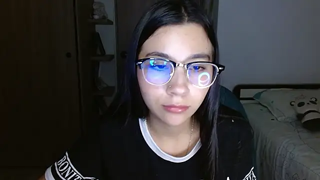 mia  lopez  online show from 03/18/26, 02:37