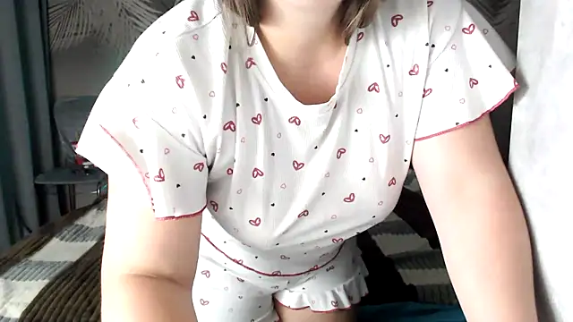 uliastar online show from 09/10/25, 06:46