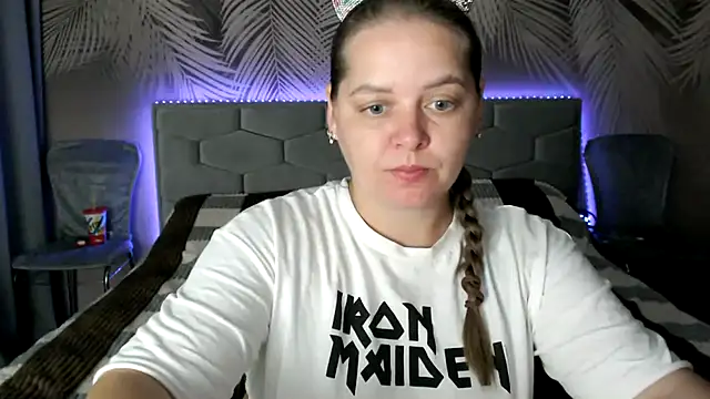 uliastar online show from 09/12/25, 06:46