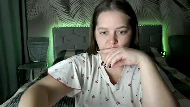 uliastar online show from 10/04/25, 07:17