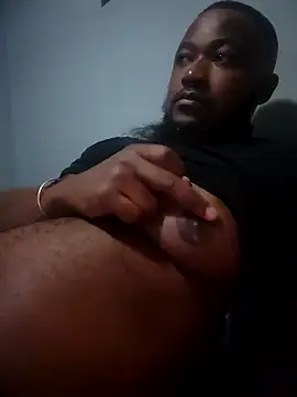 Snapshot of douksm chatting on 03/15/25, 07:59 douksm online show from 03/15/25, 07:59