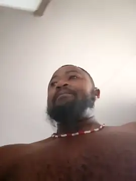 Snapshot of douksm chatting on 09/26/25, 06:06 douksm online show from 09/26/25, 06:06