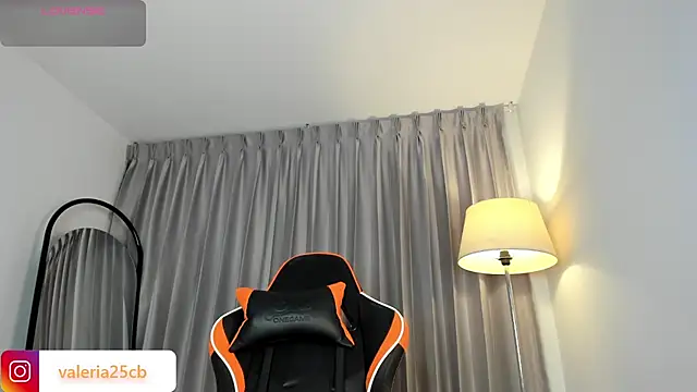 valeriia25  online show from 12/04/24, 10:30