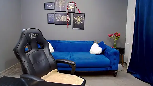 Katewalker  online show from 02/17/25, 06:15