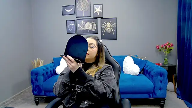 Katewalker  online show from 03/04/25, 06:07