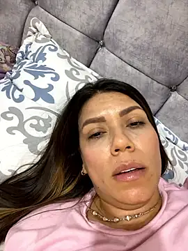 martina contreras online show from 01/12/26, 03:56