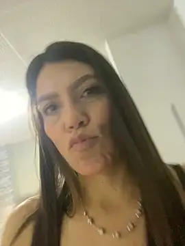 martina contreras online show from 03/19/26, 05:11