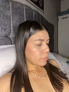 martina contreras online show from 04/05/26, 03:15