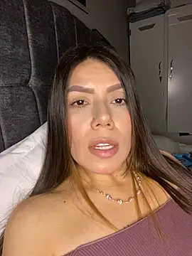 martina contreras online show from 04/12/26, 05:12