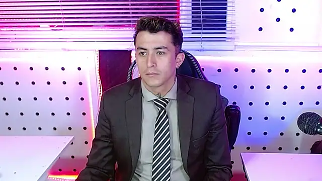 Darko0717 online show from 10/30/25, 10:27