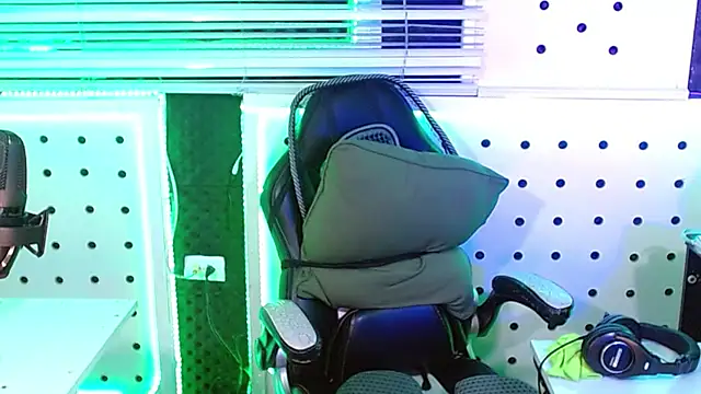 Darko0717 online show from 11/24/25, 01:44