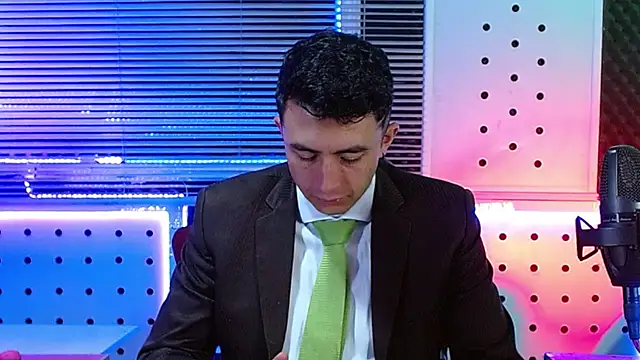 Snapshot of Darko0717 chatting on 06/11/26, 11:08 Darko0717 online show from 06/11/26, 11:08