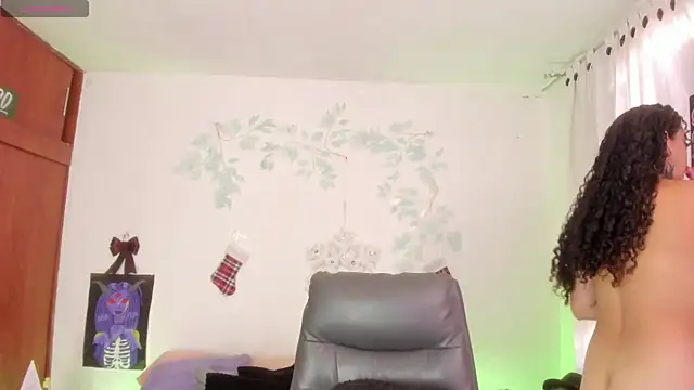 Snapshot of Cata_green chatting on 12/02/25, 08:04 Cata green online show from 12/02/25, 08:04