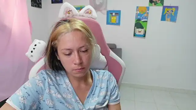 MommyMiaWs online show from 02/12/26, 02:01