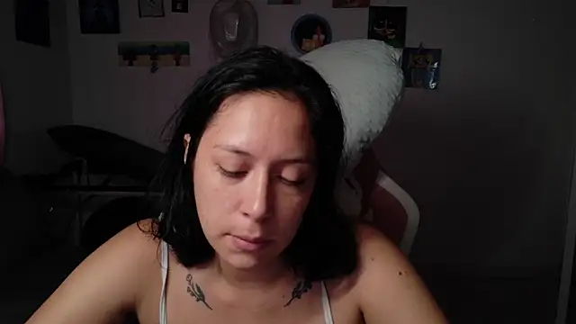 MommyMiaWs online show from 06/16/26, 01:47