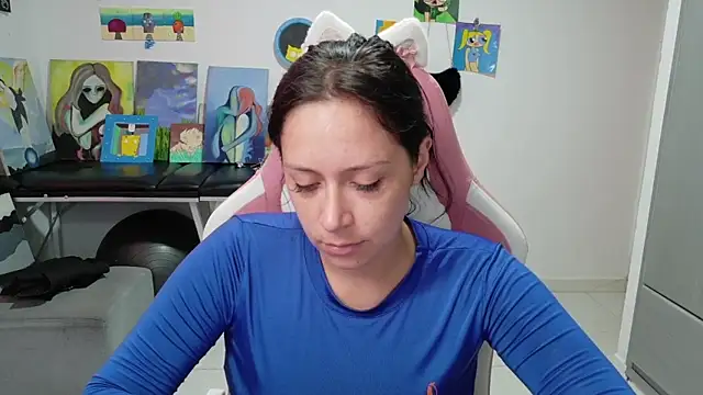 MommyMiaWs online show from 07/06/26, 03:58