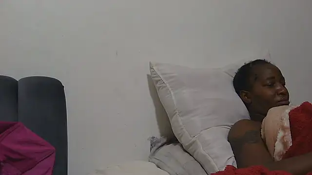 sluttylaura21 online show from 06/21/26, 01:41