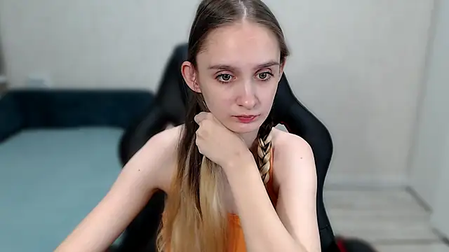 Snapshot of Jackie_Morgan chatting on 12/29/24, 12:30 Jackie Morgan online show from 12/29/24, 12:30