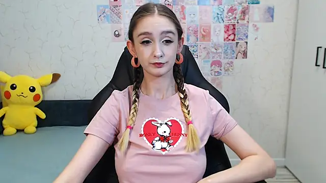 Snapshot of Jackie_Morgan chatting on 03/18/25, 09:52 Jackie Morgan online show from 03/18/25, 09:52