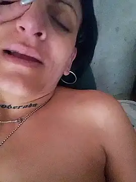 estefyzapata online show from 01/13/26, 06:02