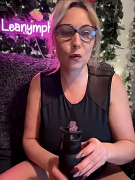 Leanymphoo online show from 10/24/25, 08:27