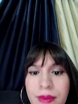 Snapshot of EmiTranny chatting on 01/24/25, 12:09 EmiTranny online show from 01/24/25, 12:09