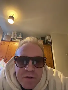 C Huntsman online show from 02/04/25, 08:35