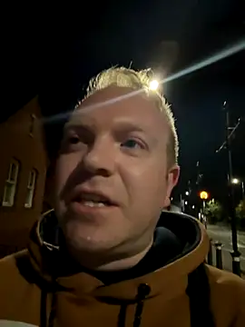 C Huntsman online show from 10/11/25, 01:49