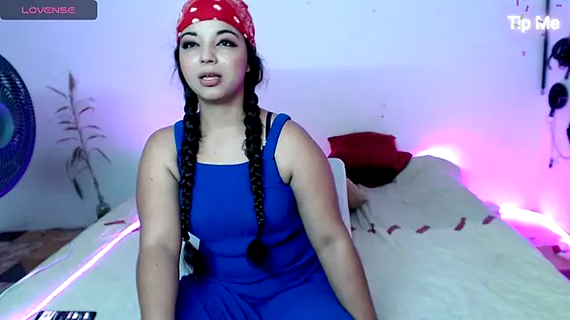 Snapshot of SweetKathy2 chatting on 11/01/25, 08:22 SweetKathy2 online show from 11/01/25, 08:22