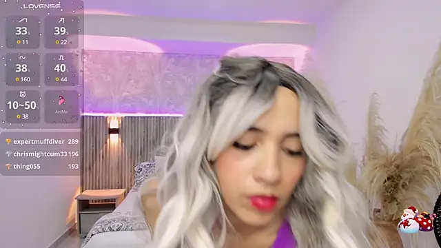 Snapshot of emilly_smith_1 chatting on 01/21/25, 09:24 emilly smith 1 online show from 01/21/25, 09:24