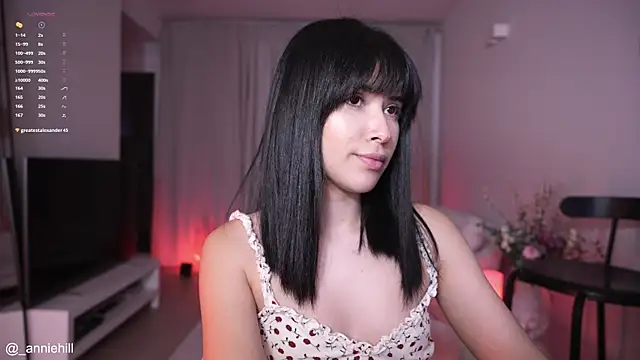 Snapshot of anniehillofficial chatting on 01/09/25, 06:36 anniehillofficial online show from 01/09/25, 06:36