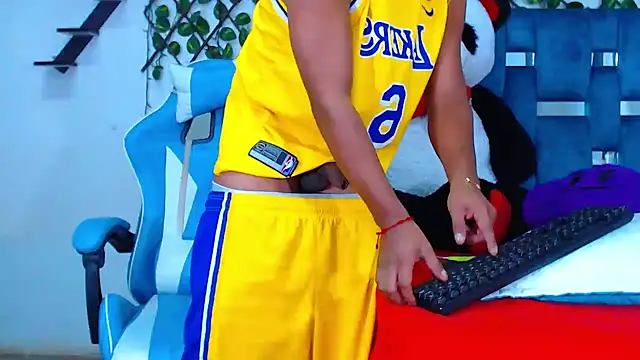 Hakim prettynigg online show from 10/25/25, 02:02