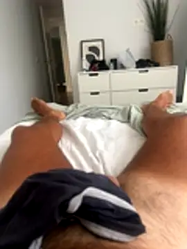 Snapshot of il_professoree chatting on 11/15/25, 04:03 il professoree online show from 11/15/25, 04:03